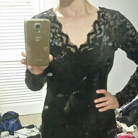 Lace top - Picture 2 of 6